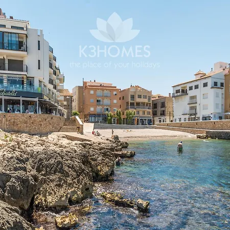 For 6 Near The Beaches Holiday home